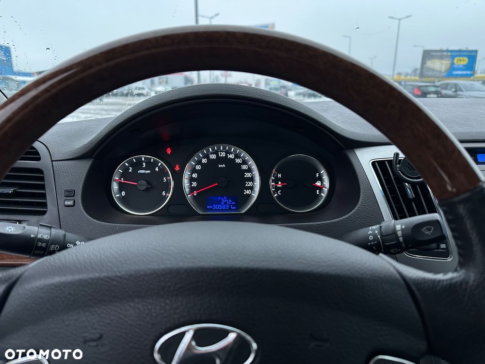 Hyundai Sonata 2.0 CRDi Premium - 9