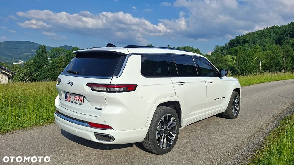 Jeep Grand Cherokee 5.7 V8 Overland - 11