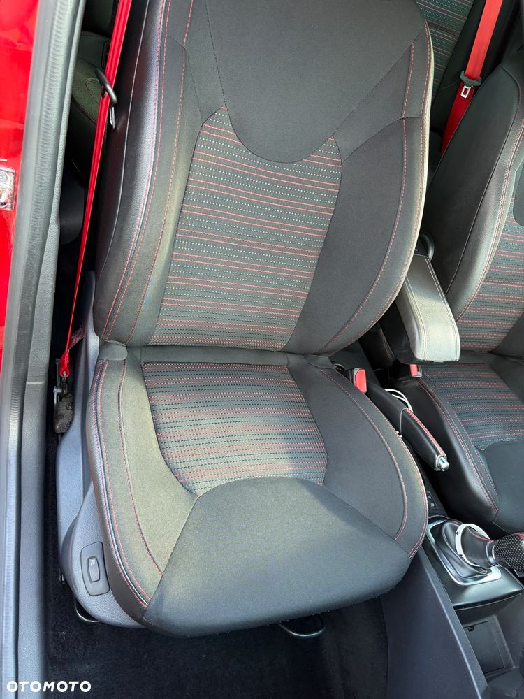 Renault Clio 1.6 R.S.Trophy 220 EDC - 12