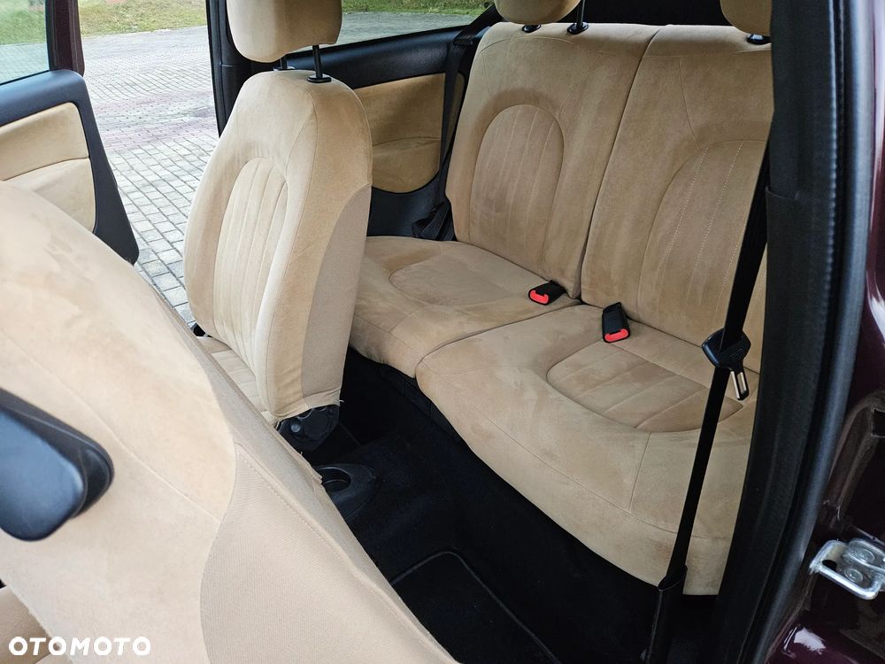 Lancia Ypsilon 1.4 8V Platino (4 os.) - 23