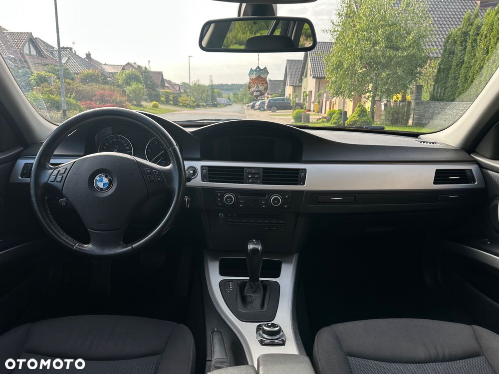 BMW Seria 3 - 23