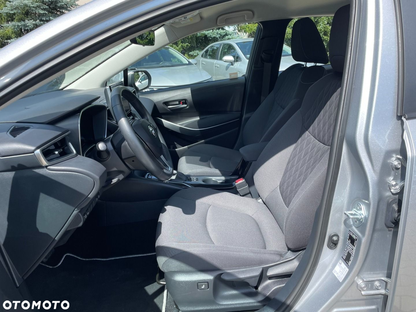 Toyota Corolla - 16