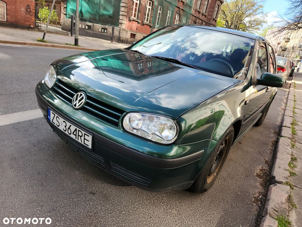 Volkswagen Golf 1.6 Comfortline - 1