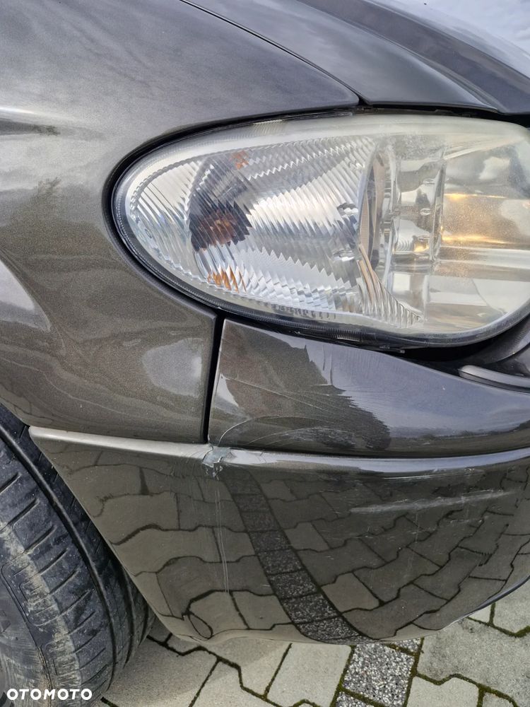 Chrysler Grand Voyager 2.8 CRD LX S&G - 12