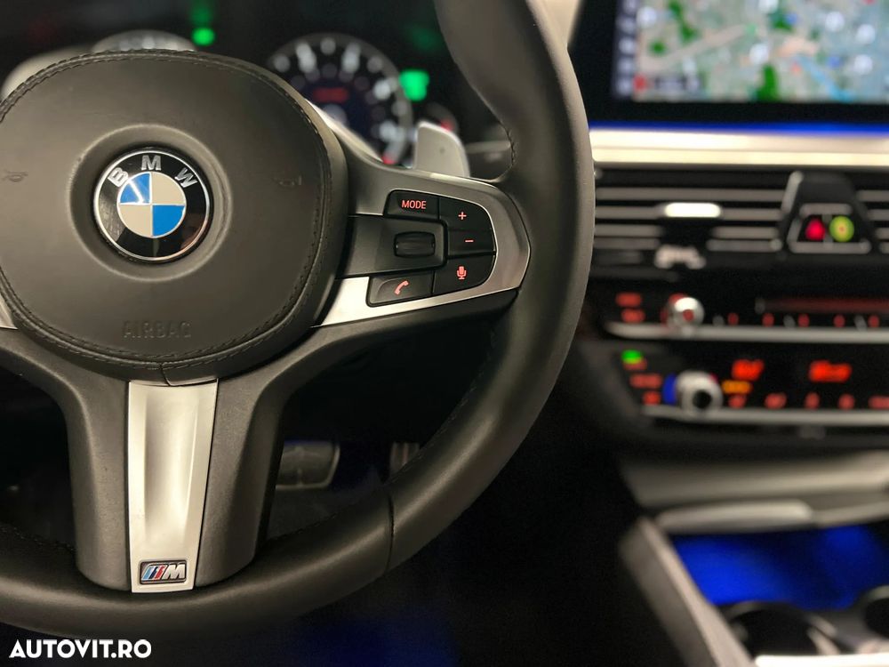 BMW Seria 5 520d xDrive AT - 21