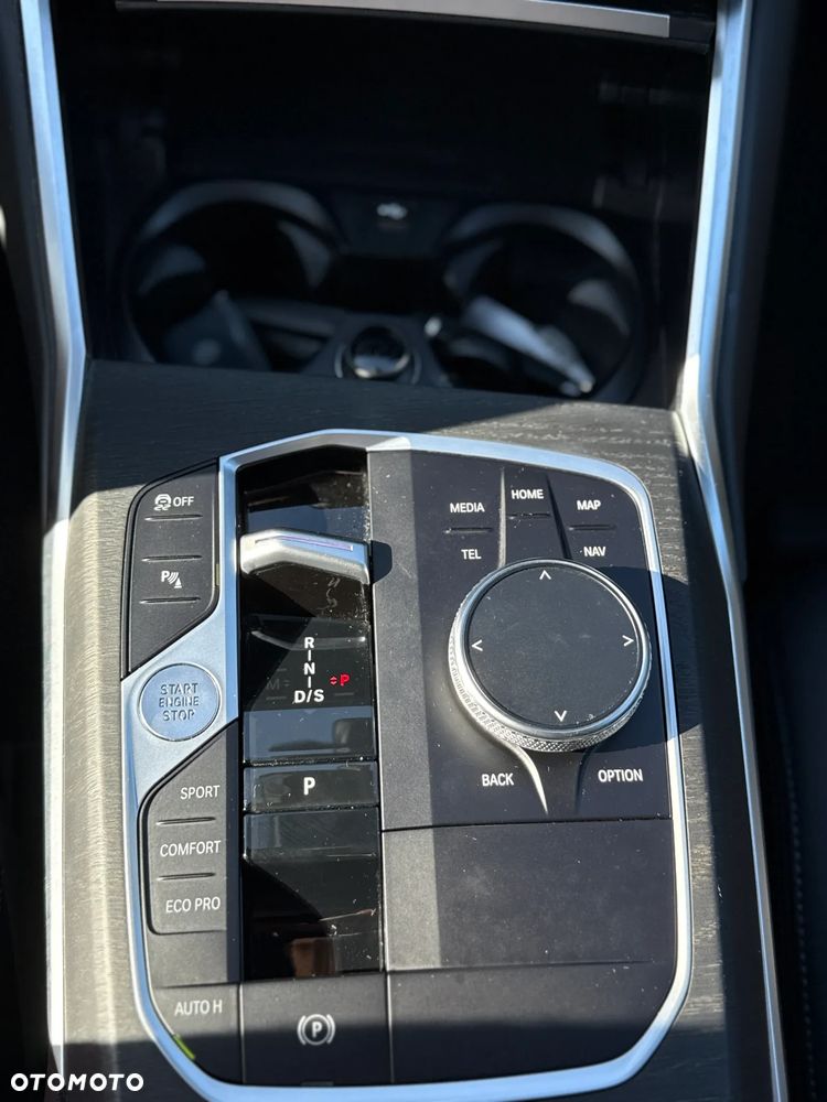 BMW Seria 3 320d xDrive M Sport sport - 39
