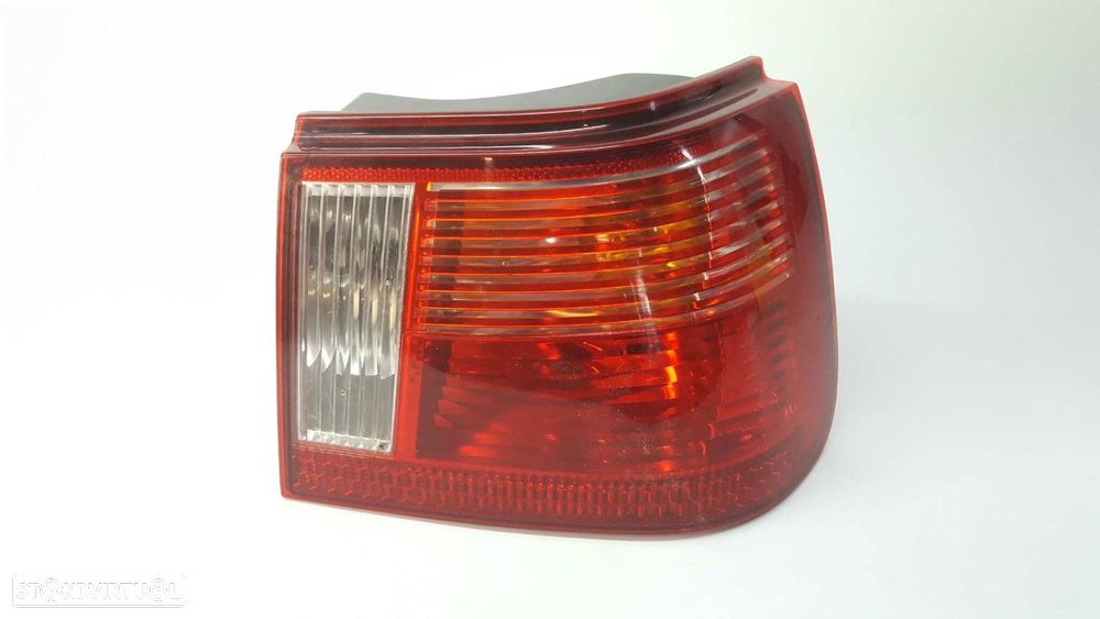 FAROLIM TRASEIRO DIREITO SEAT IBIZA (6K1) SELECT - 1