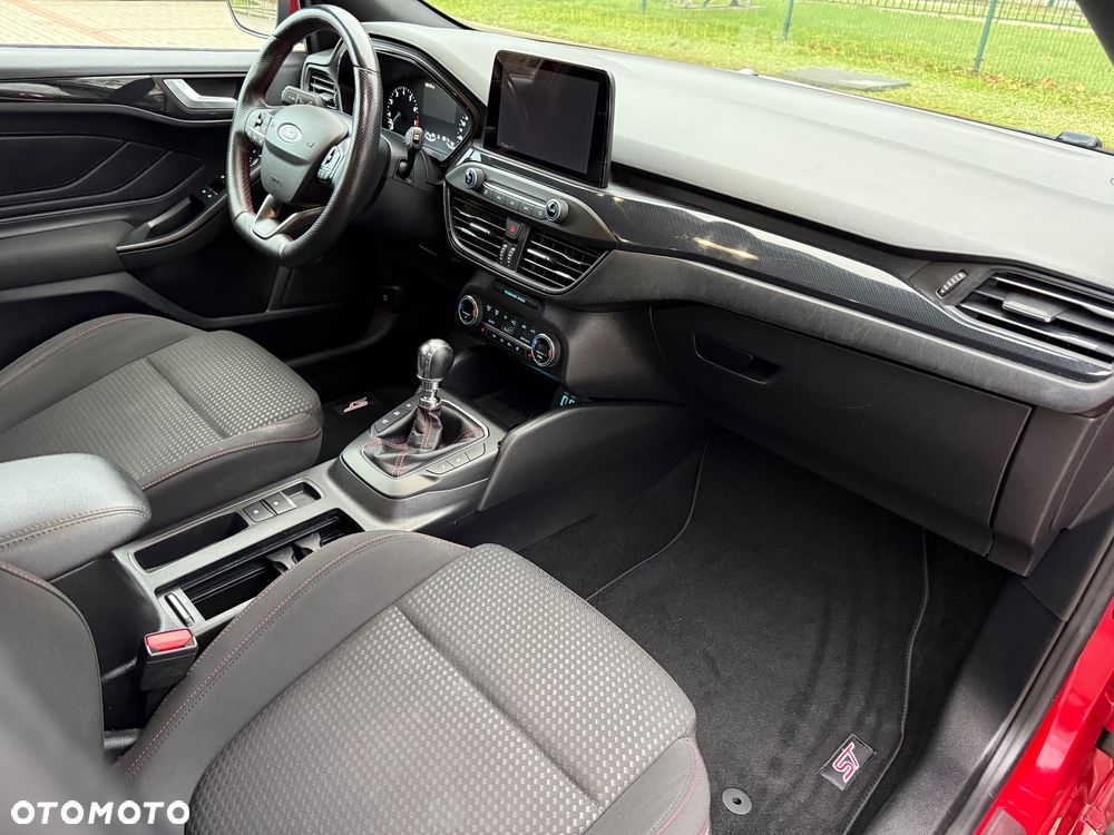 Ford Focus 1.0 EcoBoost mHEV Titanium Style - 18