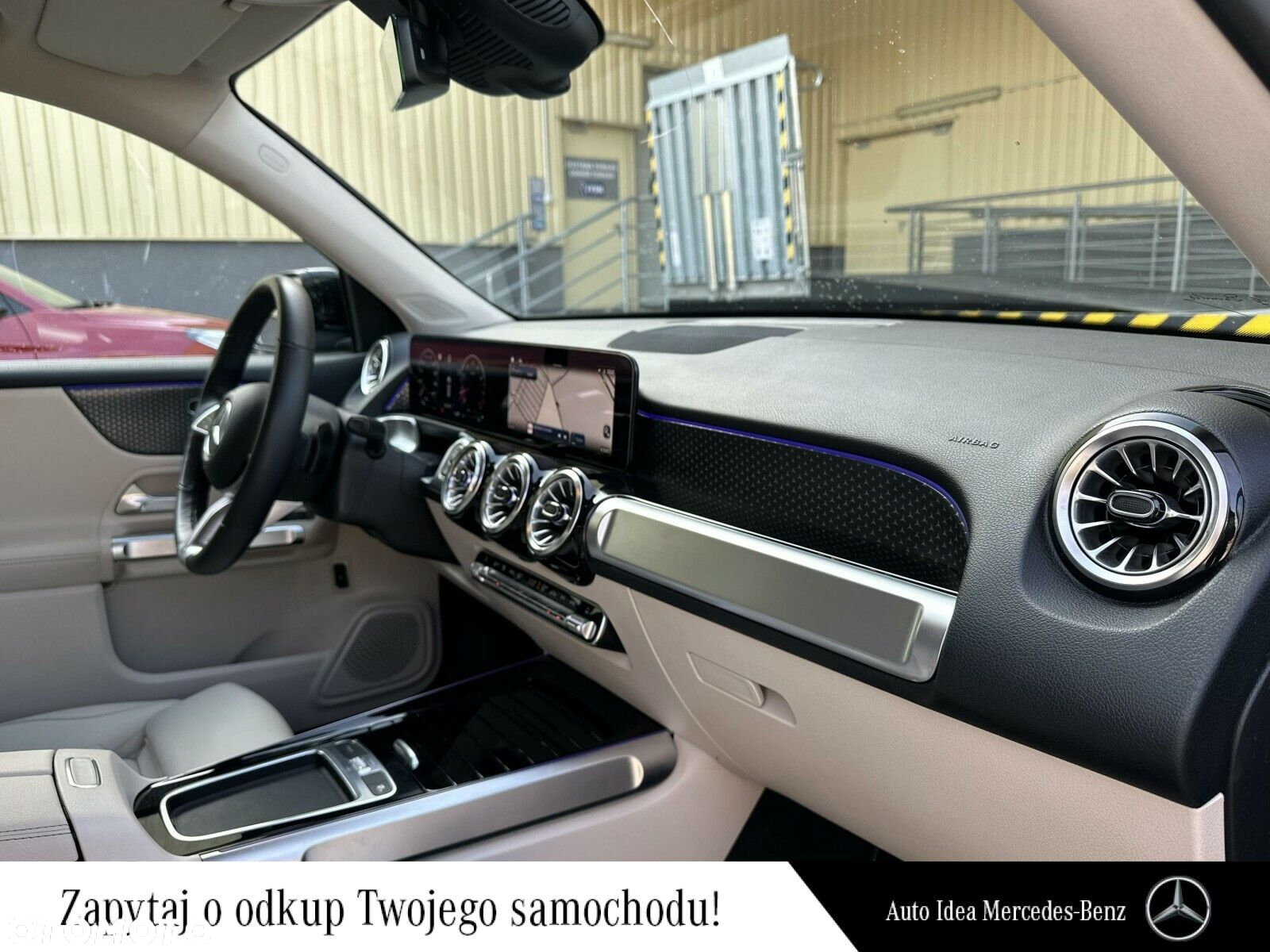 Mercedes-Benz GLB - 18