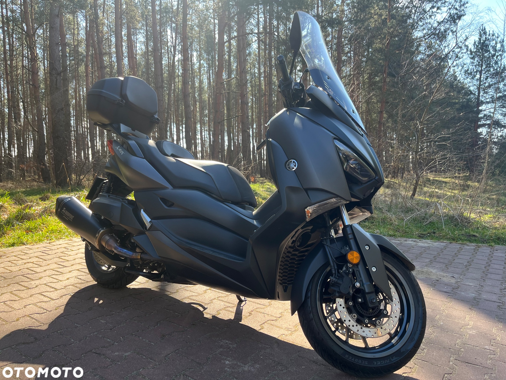 Yamaha X-max - 10