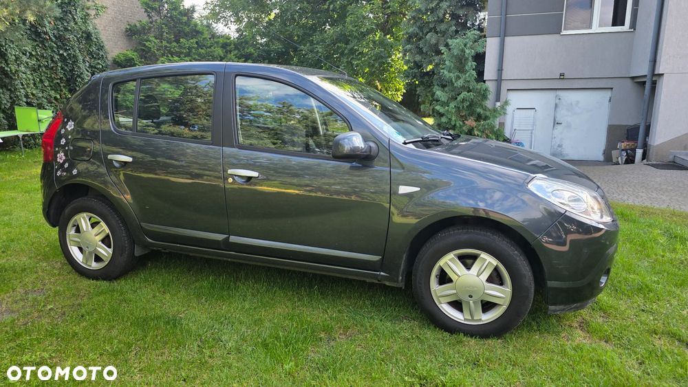 Dacia Sandero 1.6 Laureate - 14