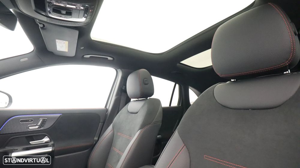 Mercedes-Benz GLA 220 d 4Matic AMG Line - 34