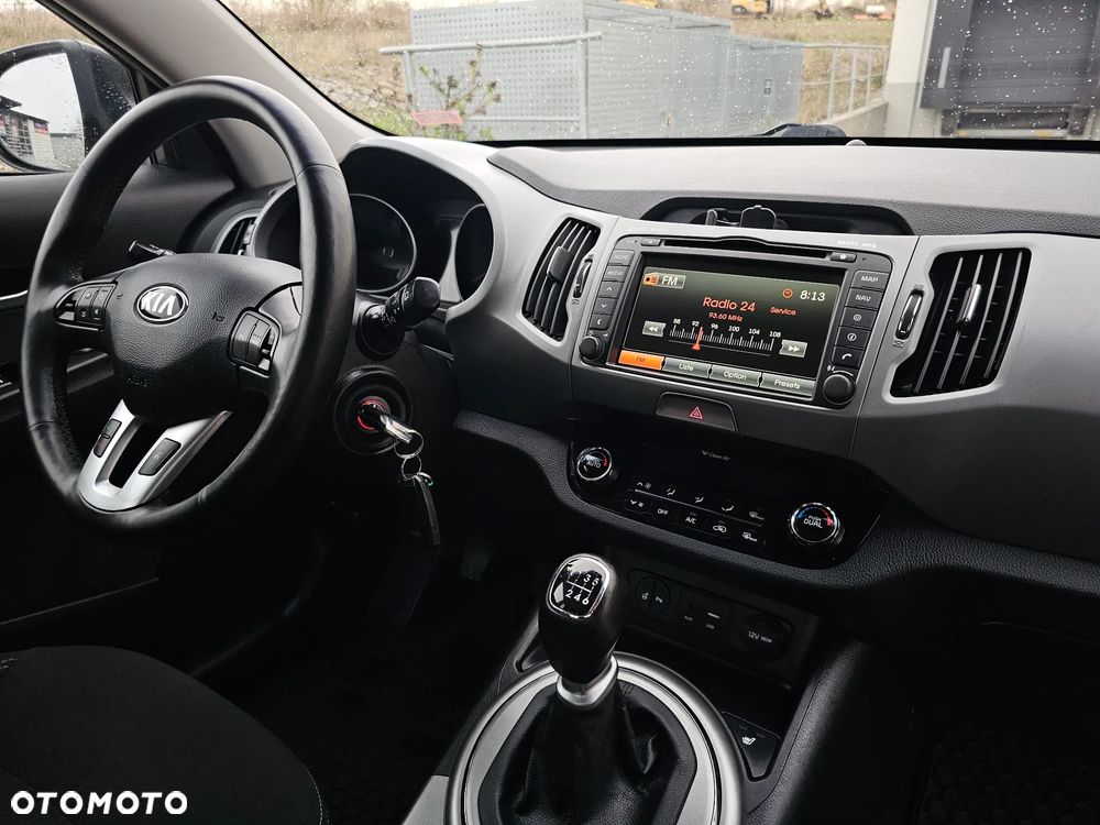 Kia Sportage 2,0 CRDI AWD Vision - 24