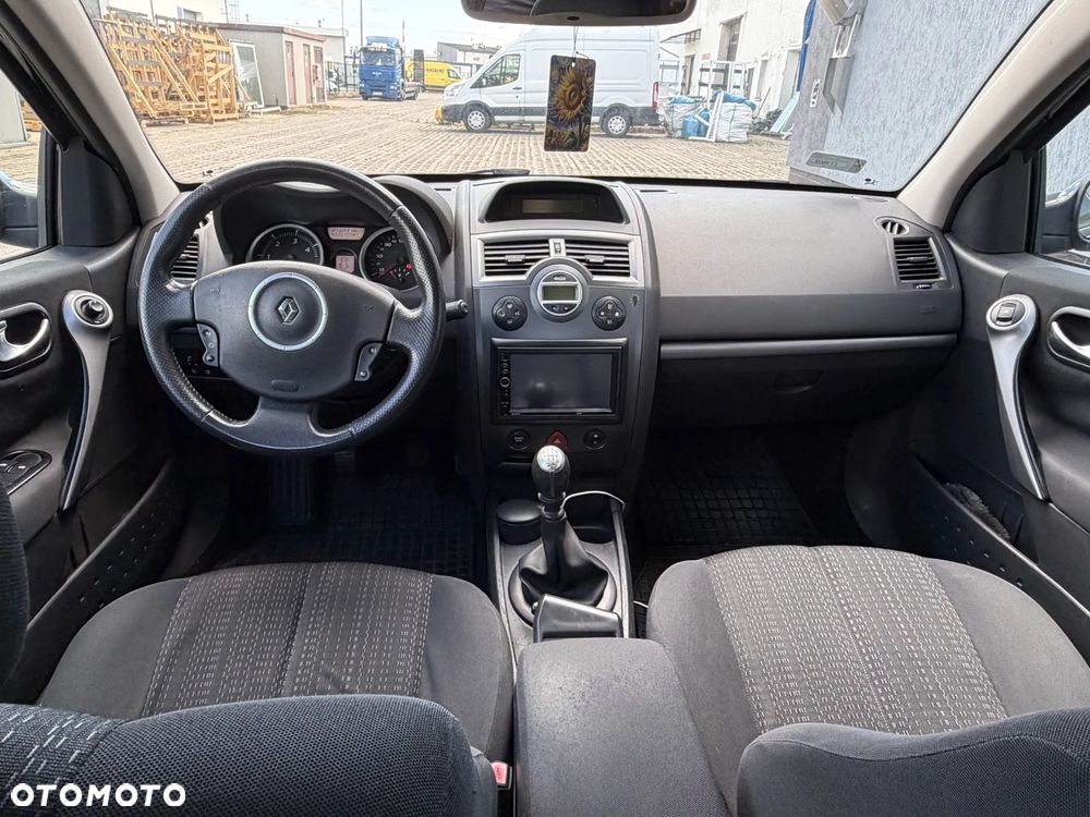 Renault Megane 1.5 dCi Dynamique - 6