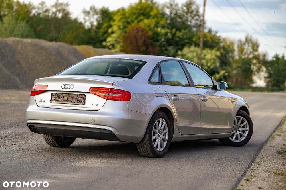 Audi A4 Limousine - 15