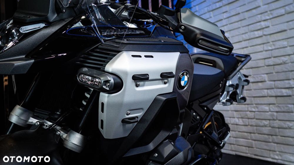 BMW R - 12