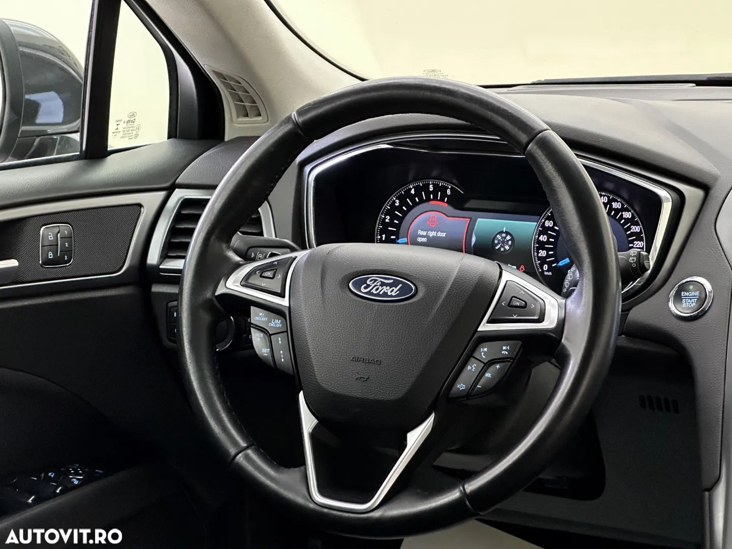 Ford Mondeo - 22