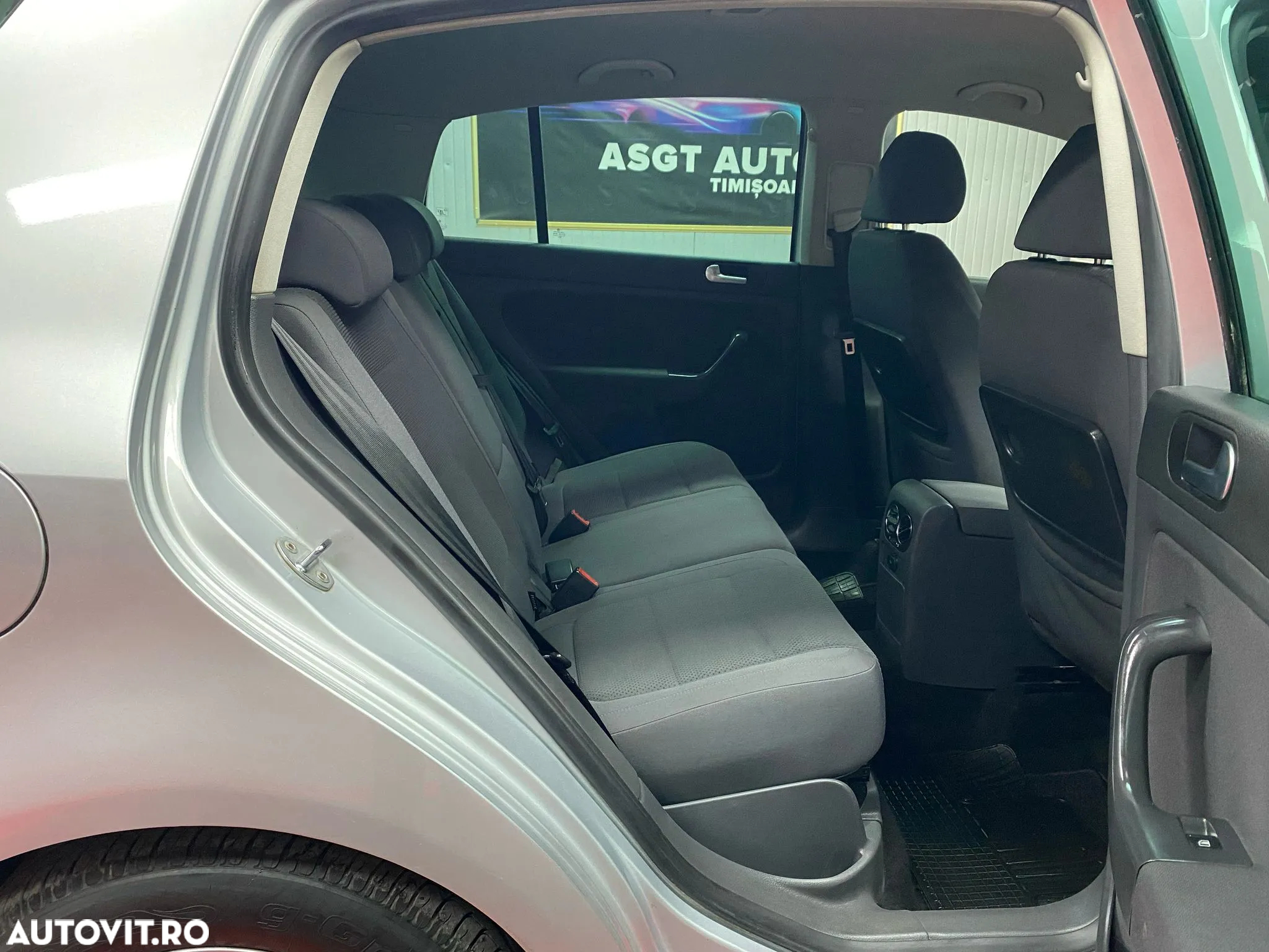 Volkswagen Golf Plus - 16