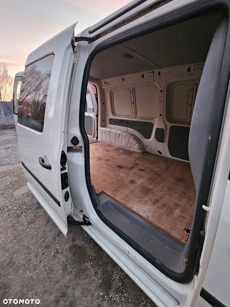 Volkswagen Caddy - 12