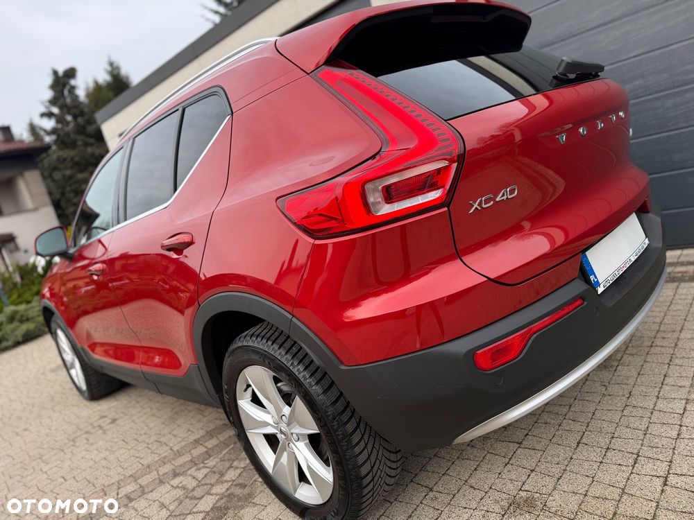 Volvo XC 40 B3 B DKG Plus Dark - 17