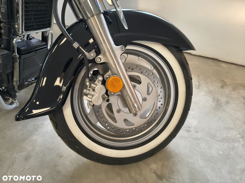 Suzuki VL 1500 Intruder LC - Boulevard C90 - 13