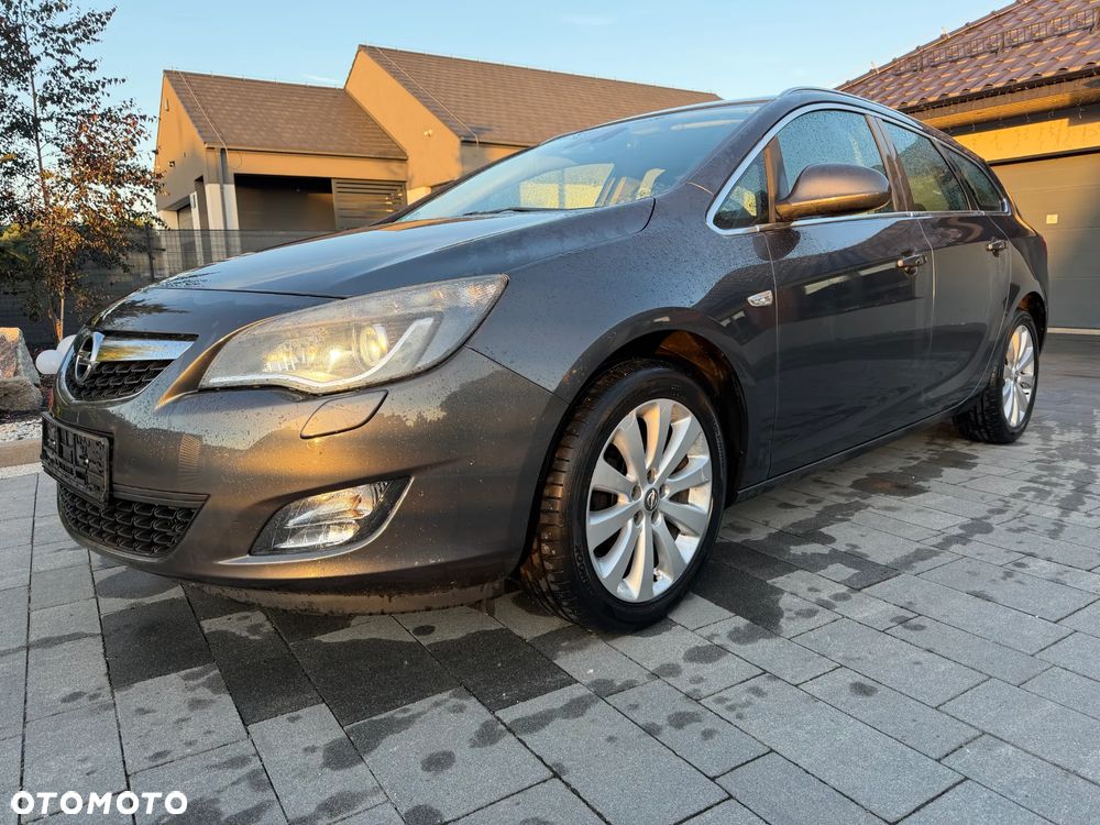 Opel Astra 1.4 T Cosmo - 11
