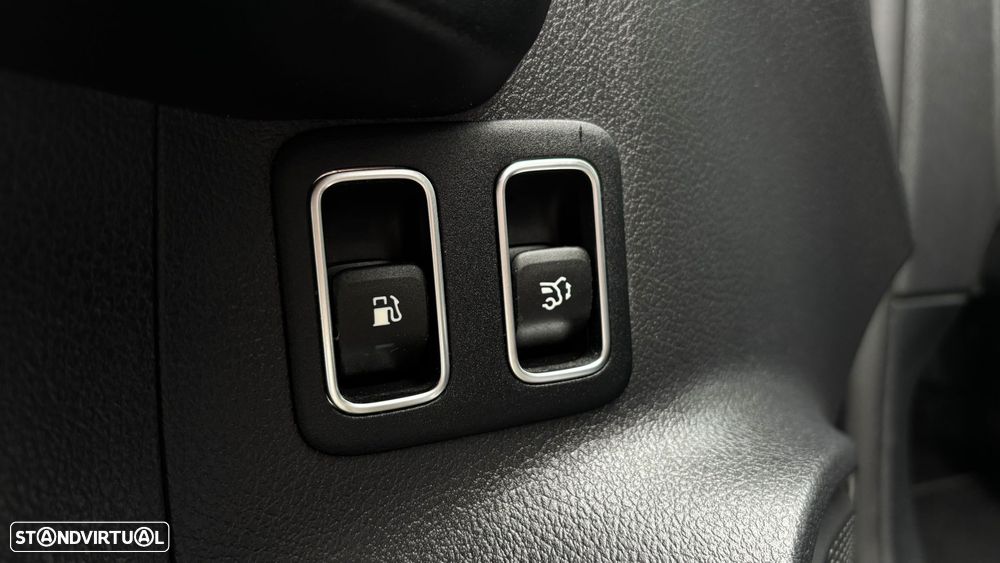 Mercedes-Benz GLA 250 e 8G-DCT AMG Line - 13