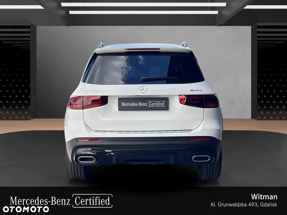 Mercedes-Benz GLB - 8