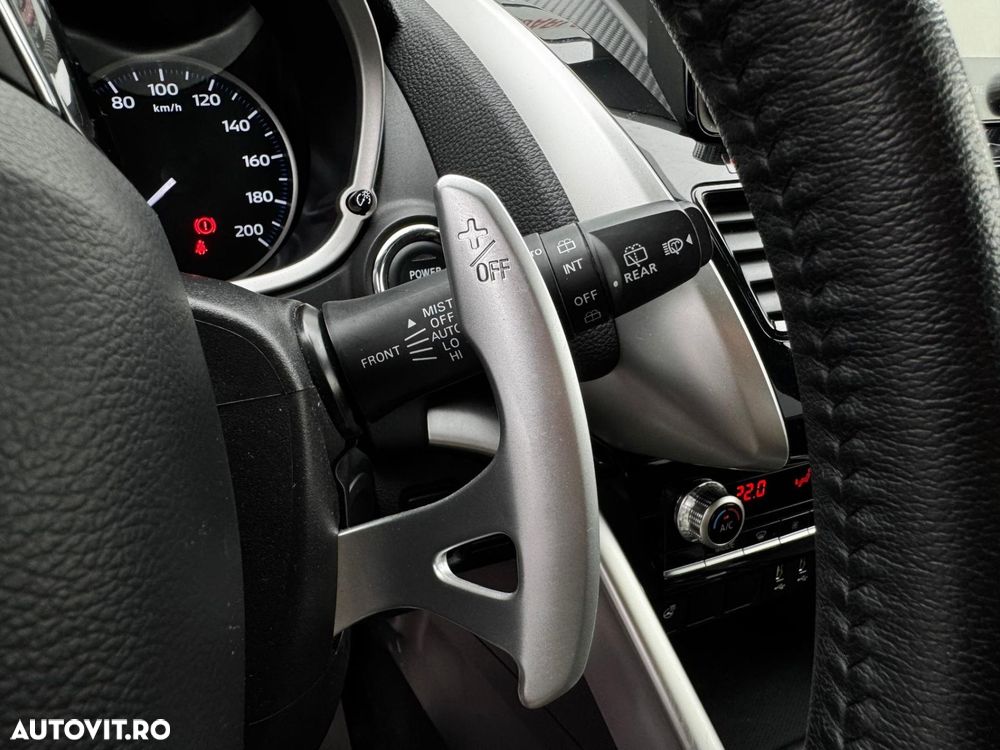 Mitsubishi Eclipse-Cross - 19