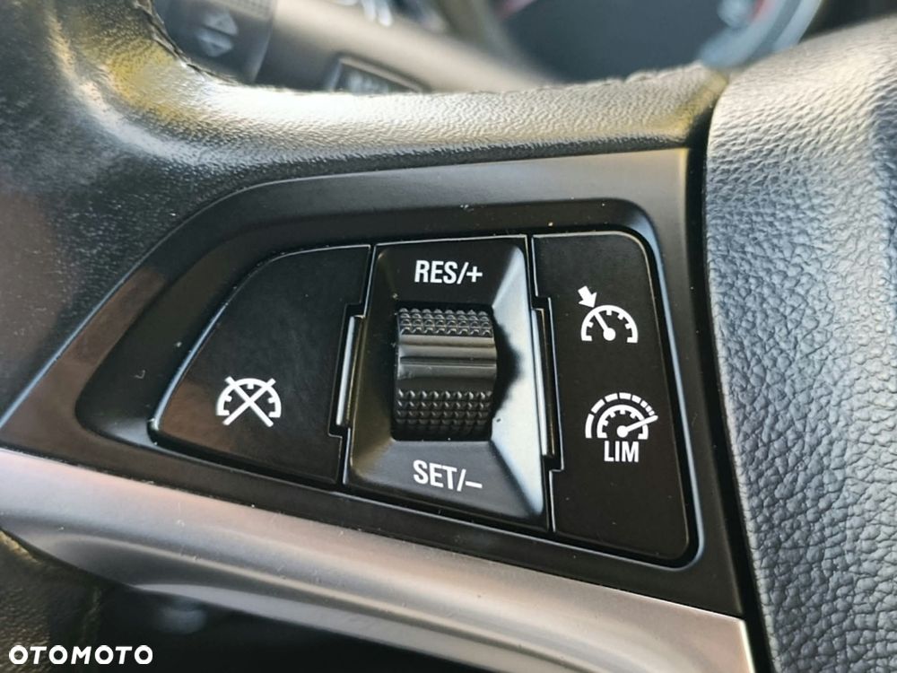 Opel Zafira - 16