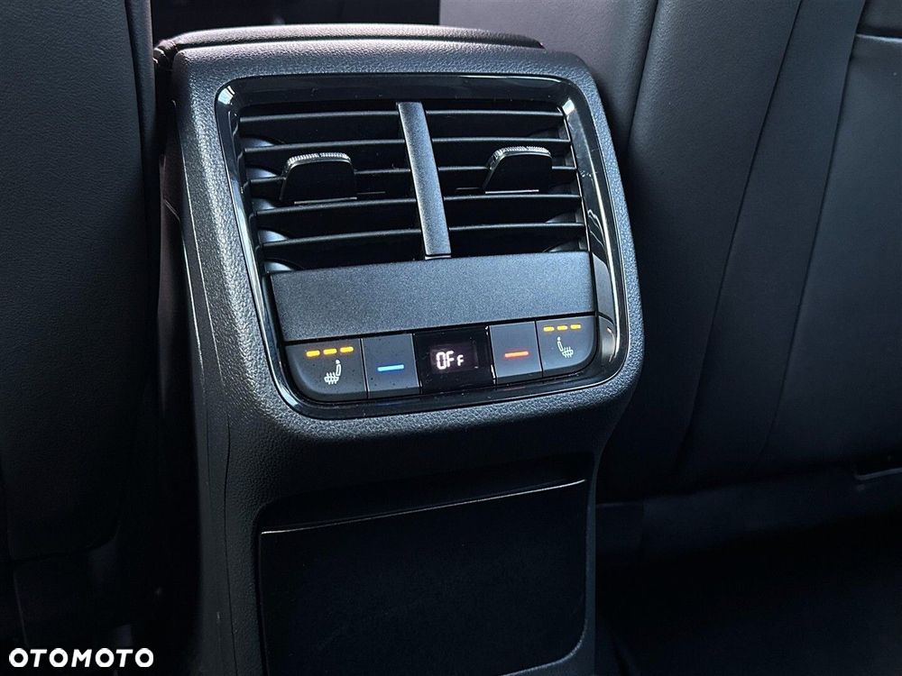 Skoda Octavia 2.0 TDI RS DSG - 36