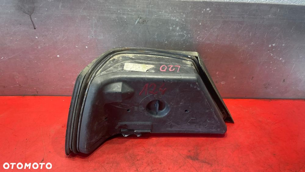 Mercedes W124 Lampa tylna tył prawa Oryginał - 3