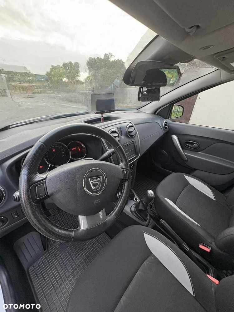 Dacia Sandero 0.9 TCe Laureate - 10