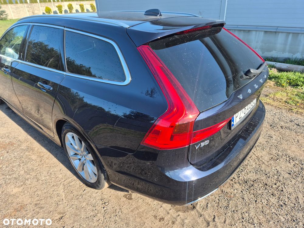 Volvo V90 T8 AWD Plug-In Hybrid Momentum - 4