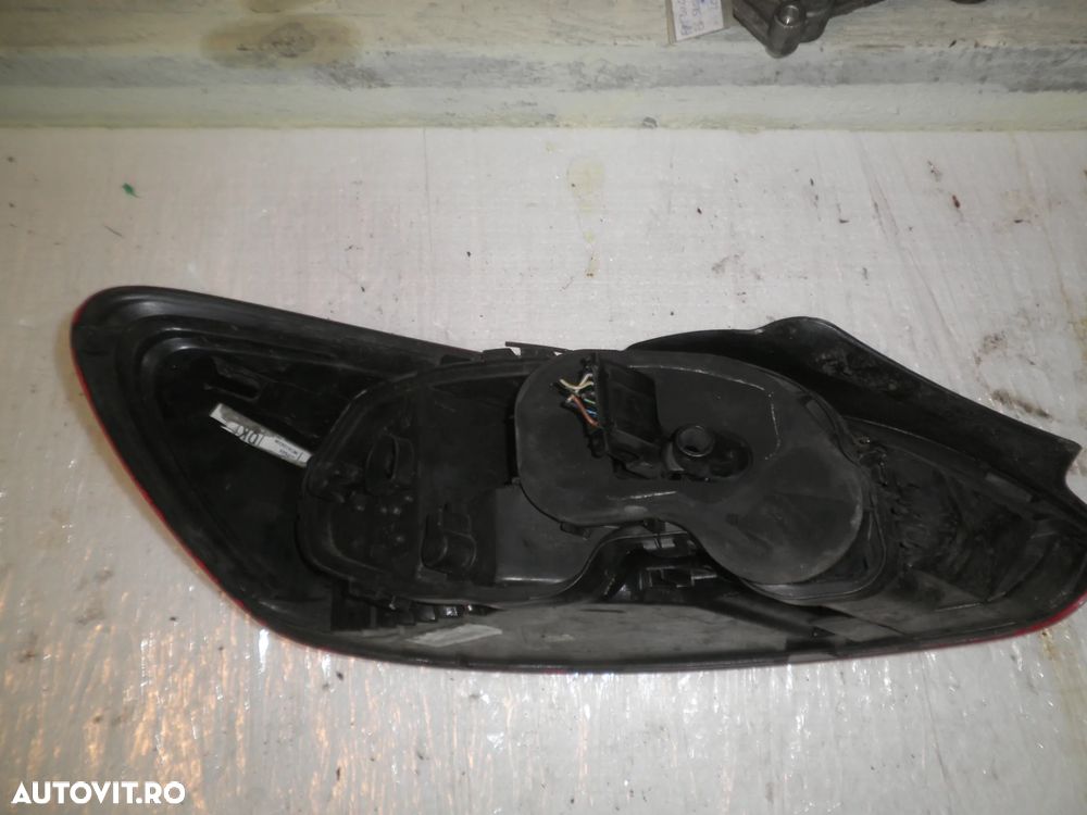 Stop stanga / dreapta VW Scirocco 1K8945095G 1K8945096G - 5
