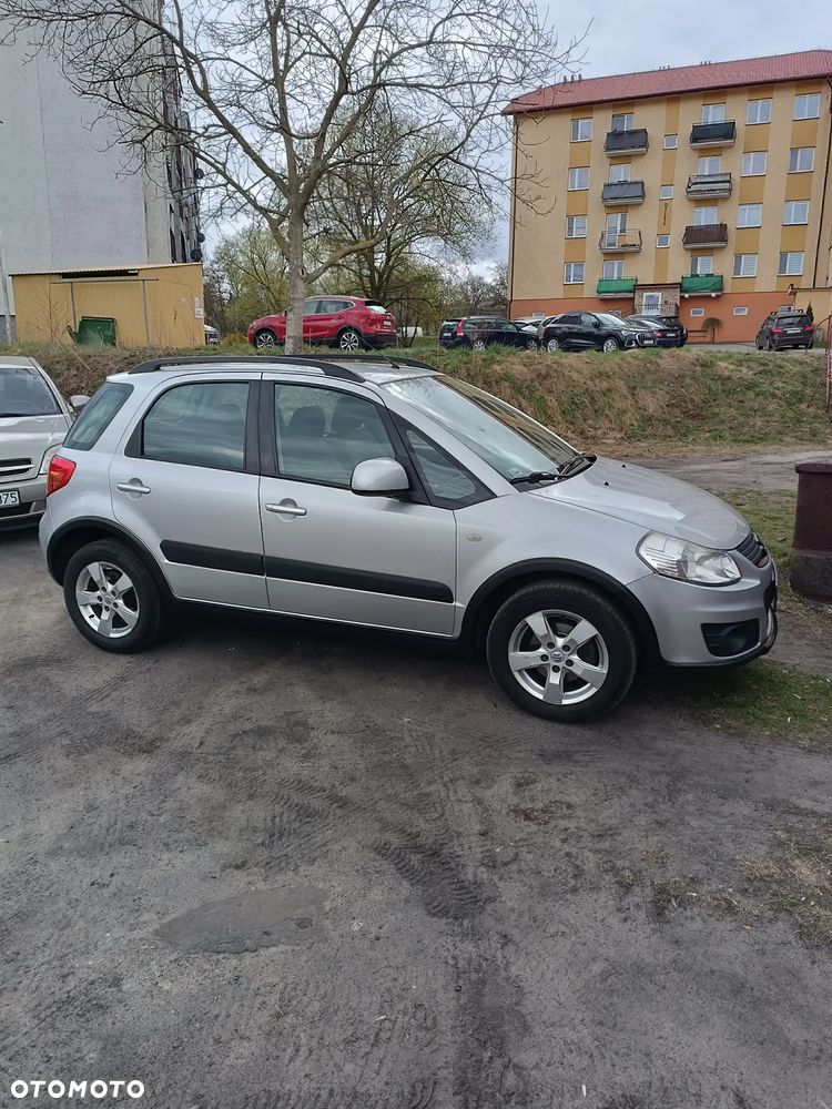 Suzuki SX4 - 5