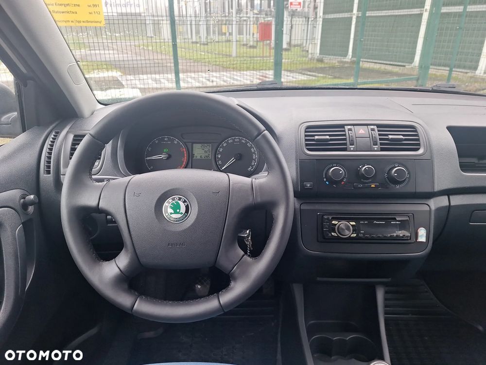 Skoda Fabia 1.4 16V Active - 12