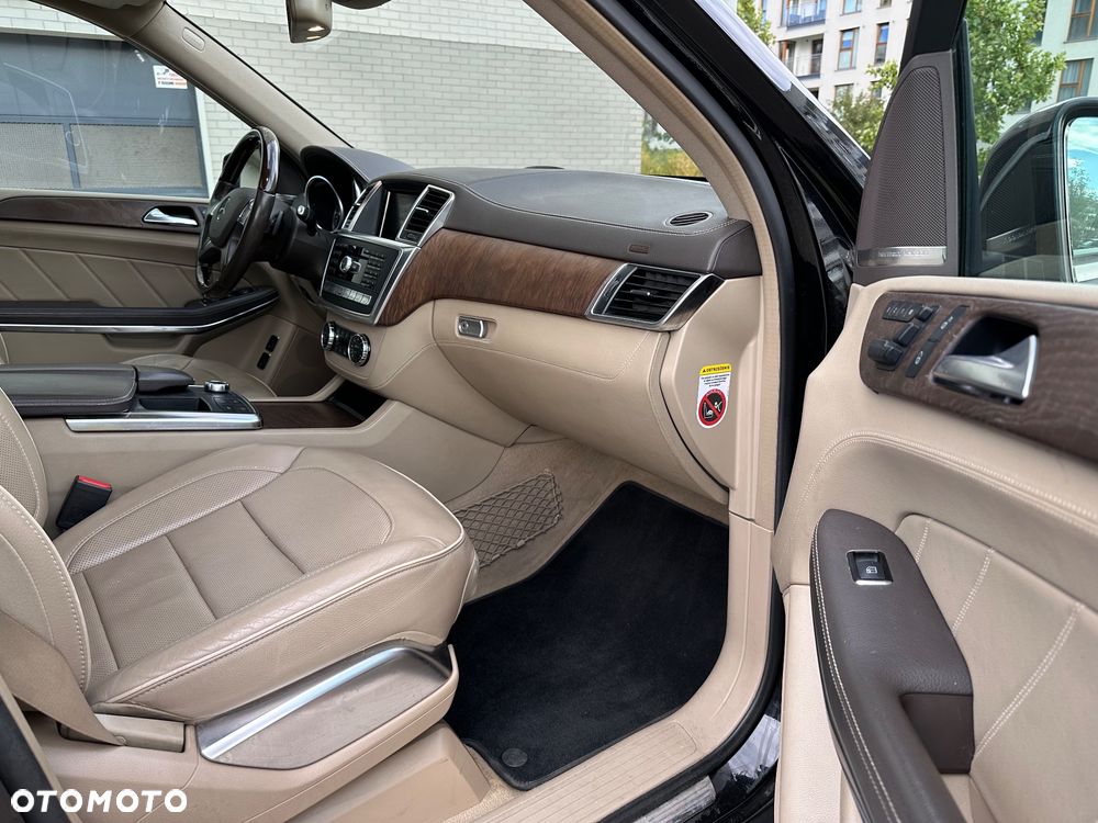 Mercedes-Benz GL - 17