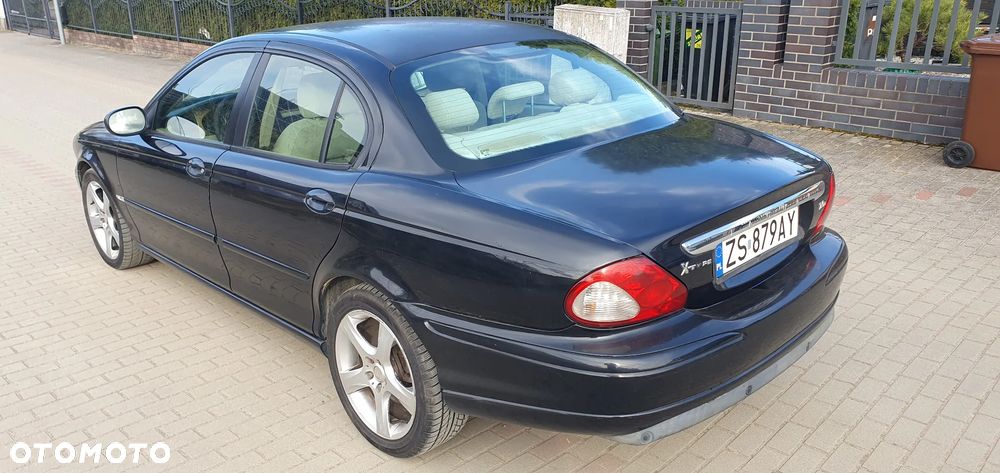 Jaguar X-Type - 4