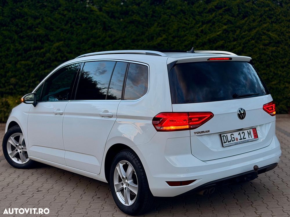 Volkswagen Touran 2.0 TDI DSG Highline - 6