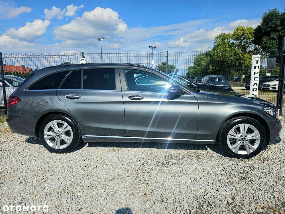 Mercedes-Benz Klasa C 220 d 4Matic T 9G-TRONIC - 17