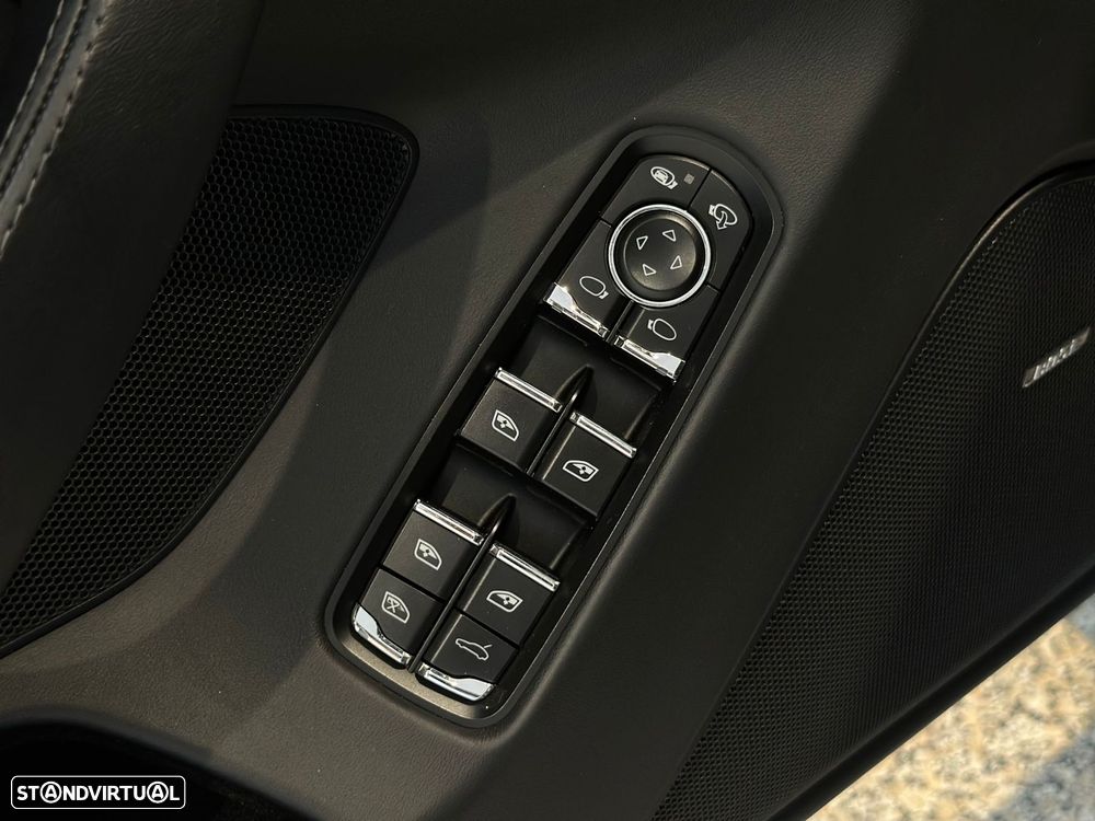 Porsche Panamera Edition - 9