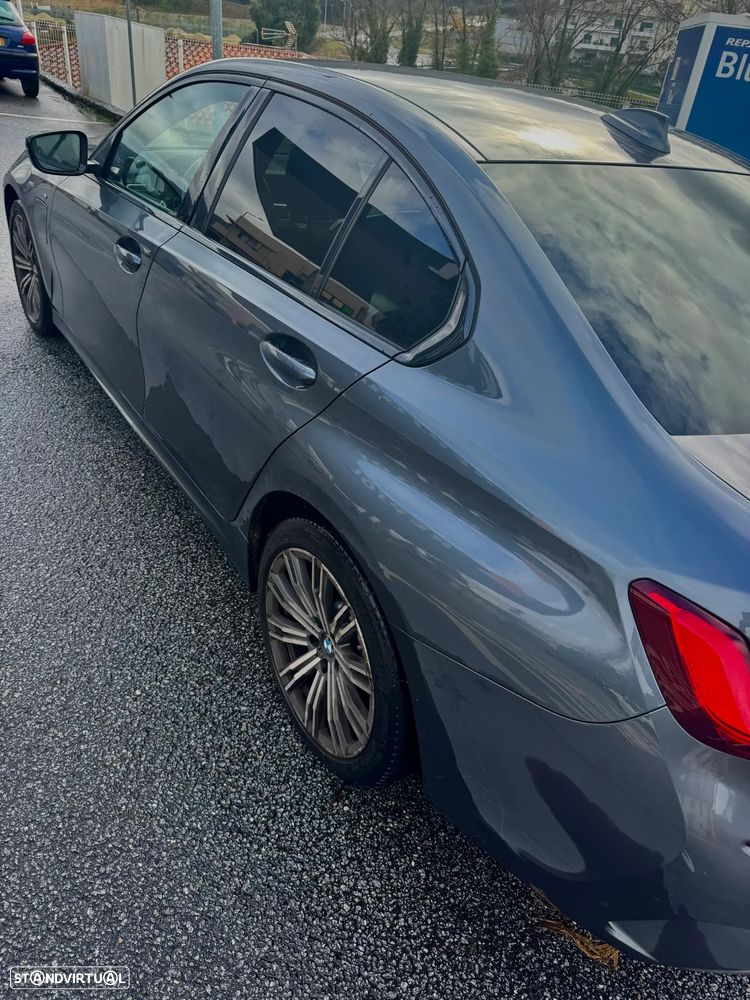 BMW 330 e Pack M Auto - 12