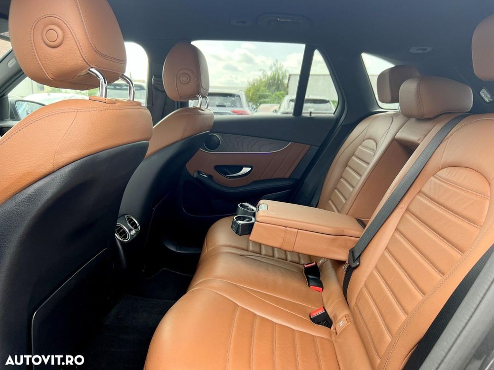 Mercedes-Benz GLC - 38