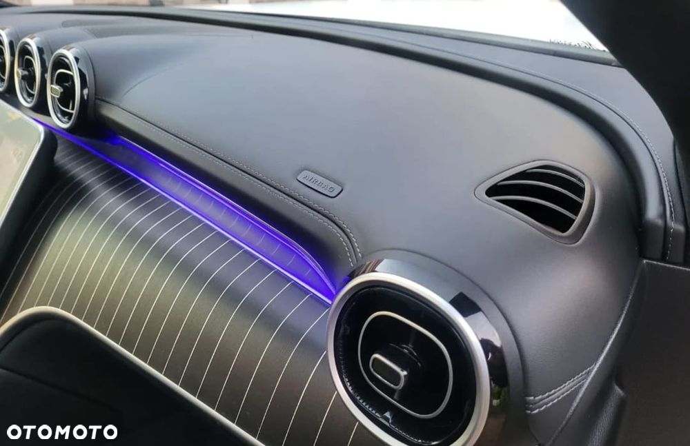 Mercedes-Benz GLC - 22
