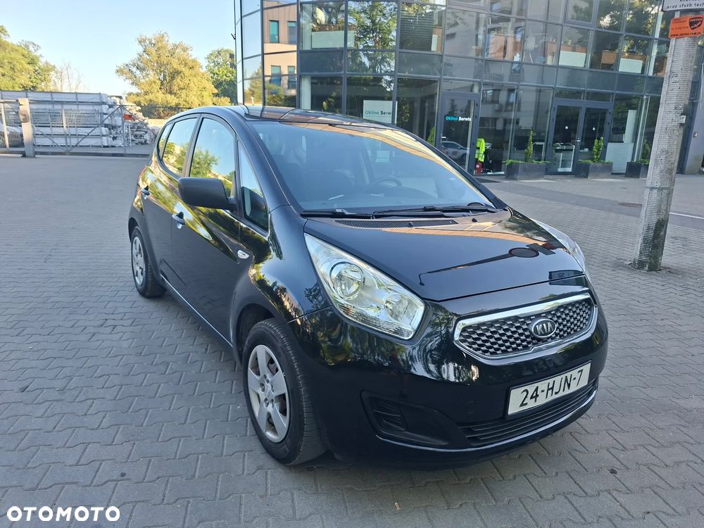 Kia Venga 1.6 L - 4