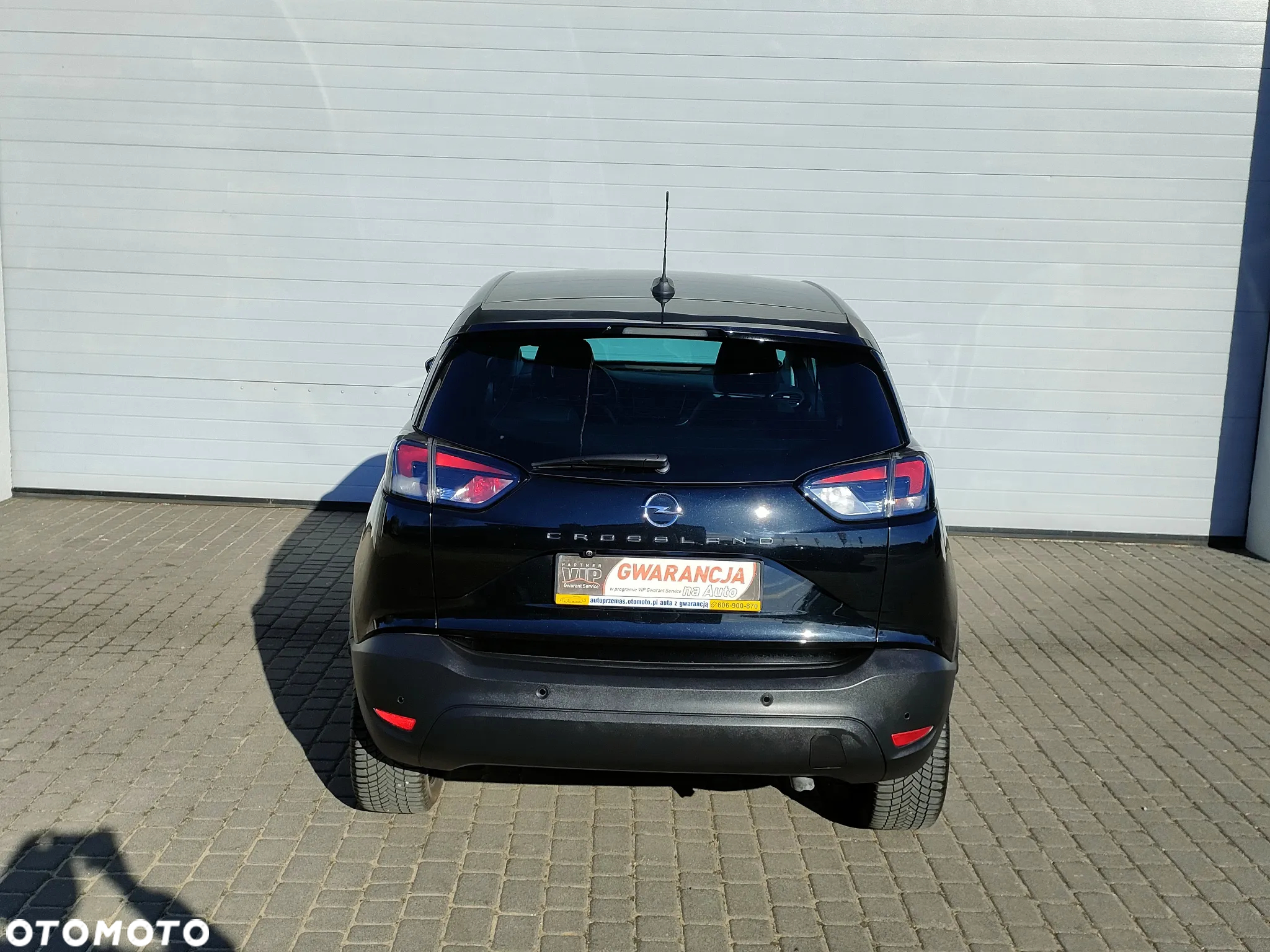 Opel Crossland 1.2 T GS Line - 25