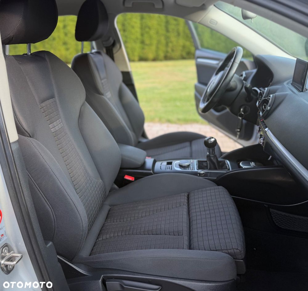 Audi A3 Sportback 1.4 TFSI Attraction - 27