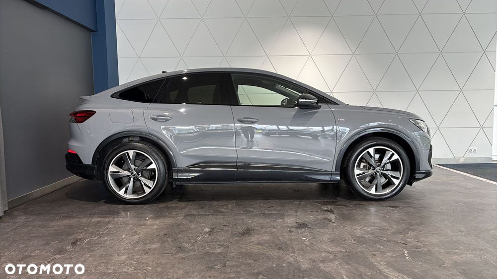 Audi Q4 e-tron - 7