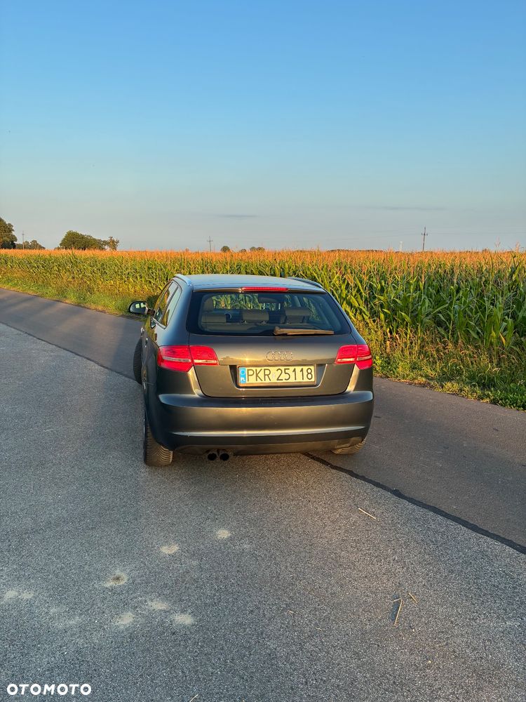 Audi A3 Sportback 1.4 TFSI Ambiente - 4